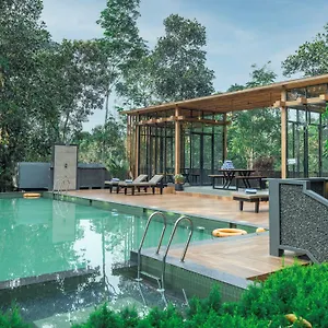The Mountain Courtyard Resort
